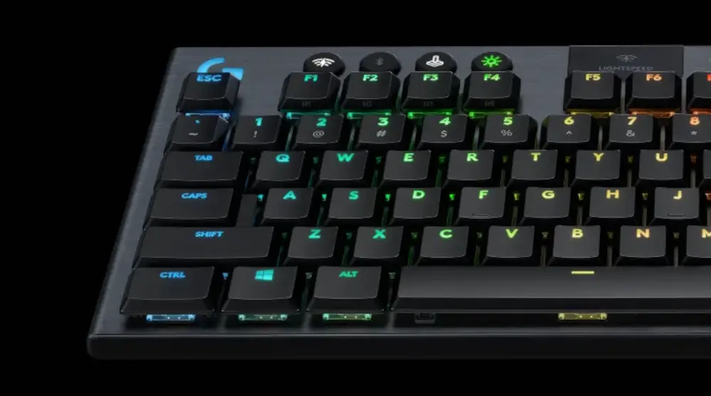 מקלדת גיימינג G915 TKL Tenkeyless - חיי סוללה יוצאי דופן